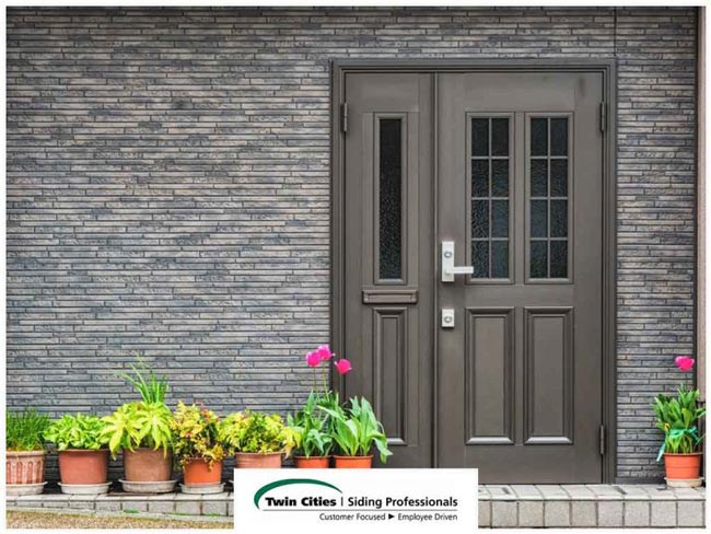 The Pros And Cons Of Fiberglass And Steel Entry Doors