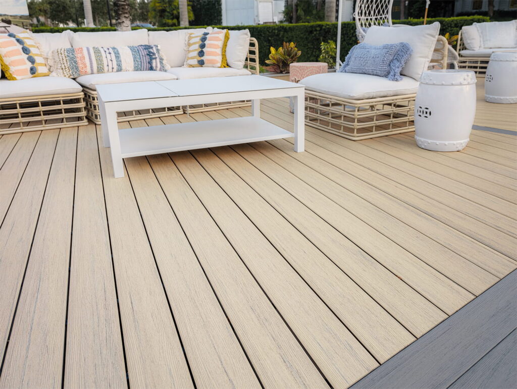 Timbertech Reclaimed Chestnut Reserve Collection Pro Decking Beauty 2 Small 1